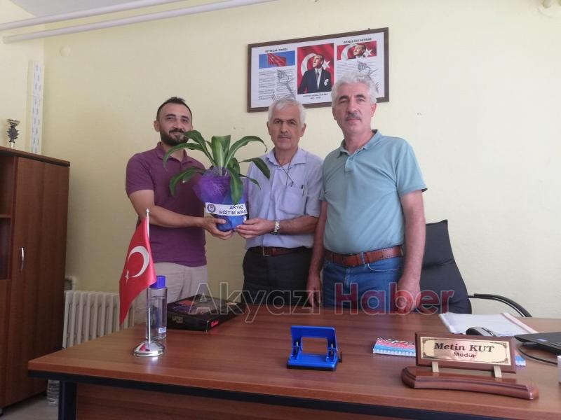Eğitim Bir Sen Akyazı Temsilciliğinden Tebrik Ziyaretleri