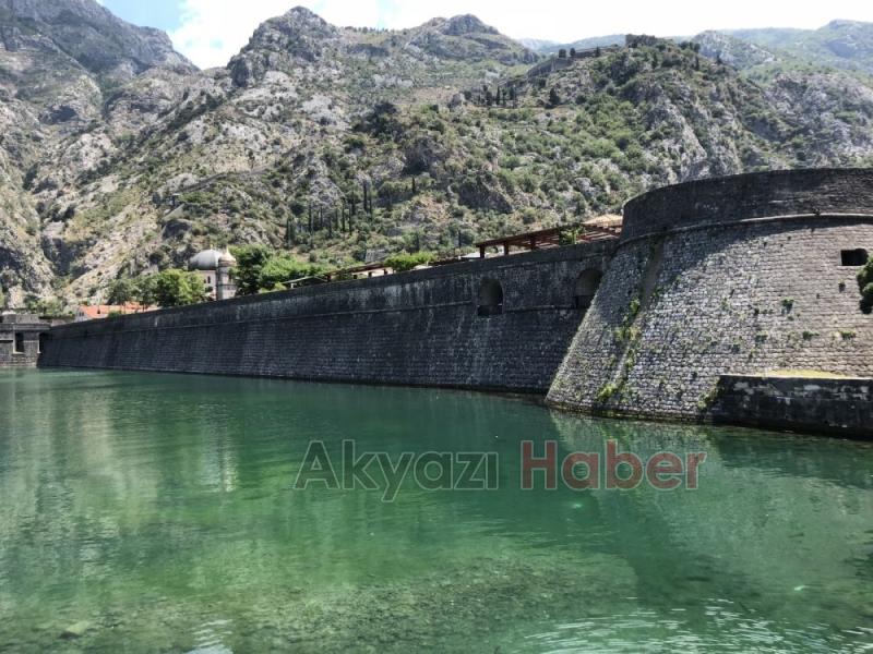 Eğitim-Bir-Sen Akyazı Temsilciliği Balkanları Gezdi