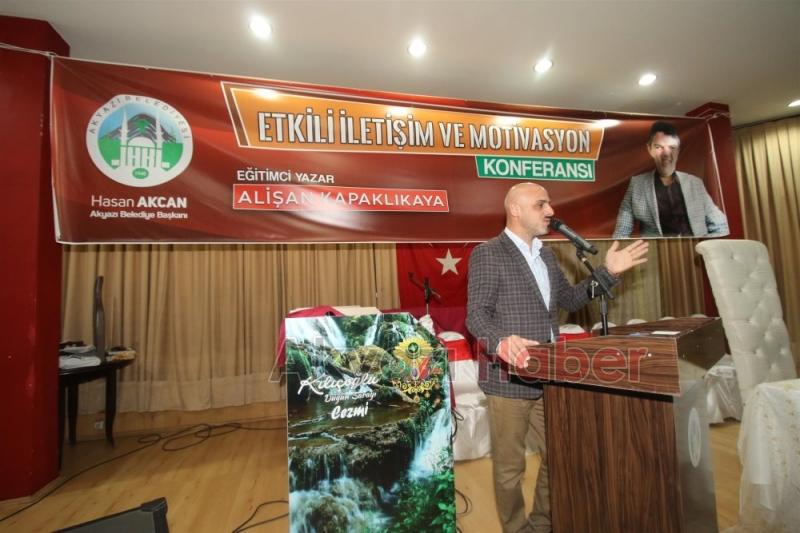 EĞİTİMCİ YAZAR ALİŞAN KAPAKLIKAYA AKYAZI’DA GÖNÜLLERE TAHT KURDU