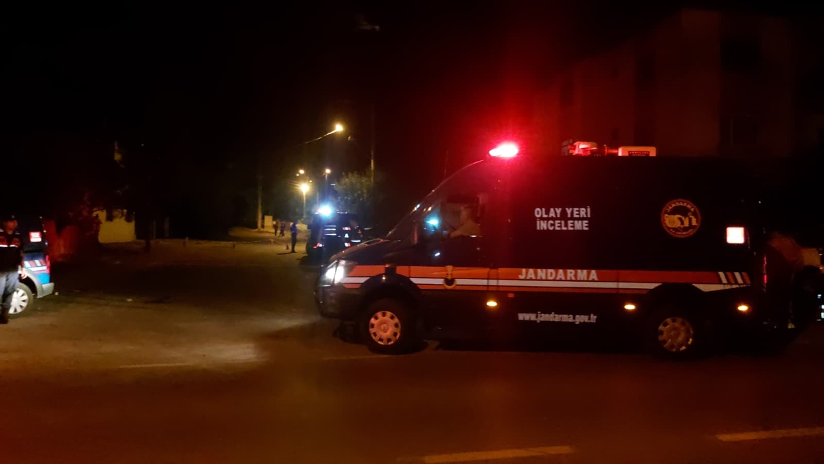 Ekinli'de silahlı çatışma 2 ölü,2 yaralı