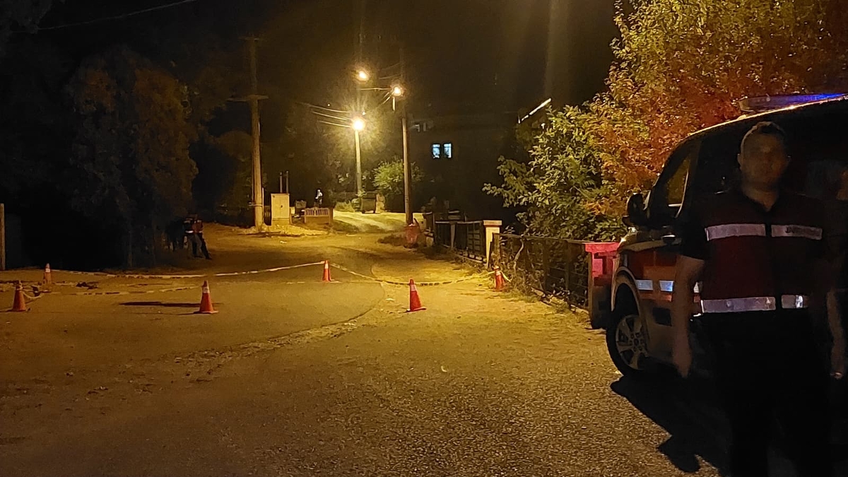 Ekinli'de silahlı çatışma 2 ölü,2 yaralı