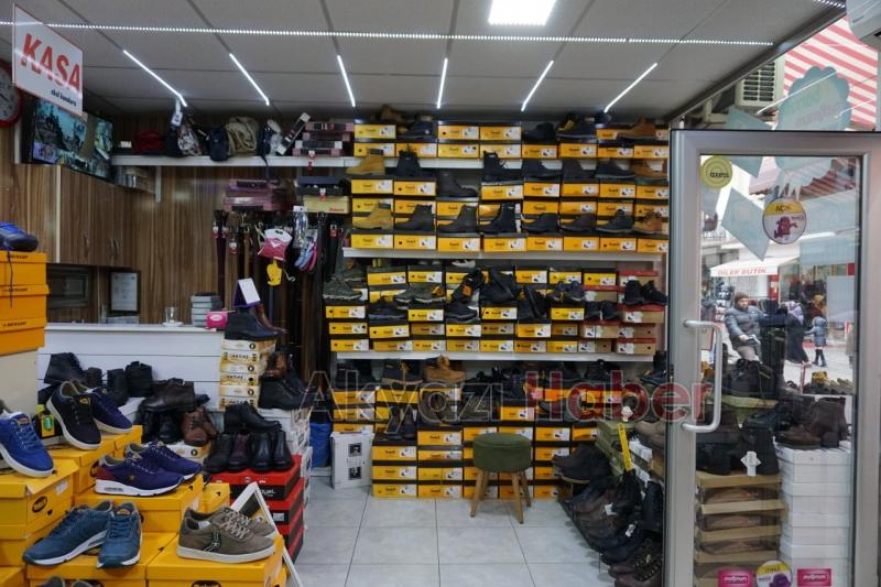 Ekol Ayakkabı’da İndirim Rüzgarı