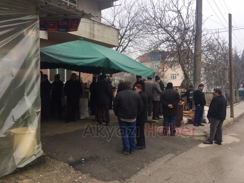 Ekrem Ailesi Büyüğünü dualarla uğurladı