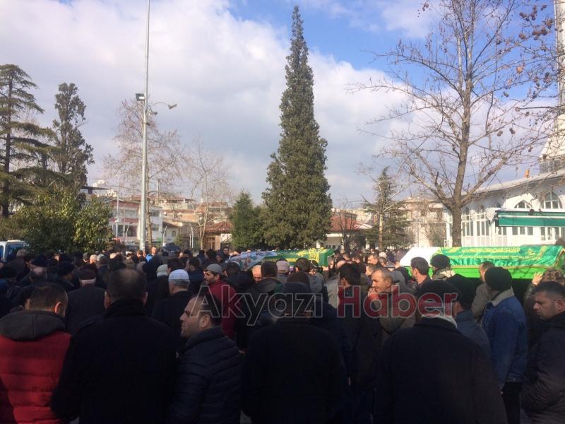 Ekrem Ailesi Büyüğünü dualarla uğurladı