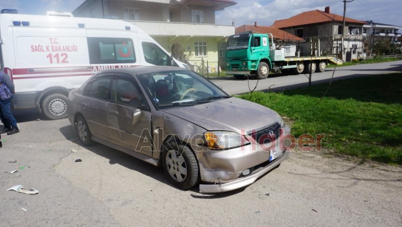 Elektrikli Bisiklet ile Otomobil Çarpıştı