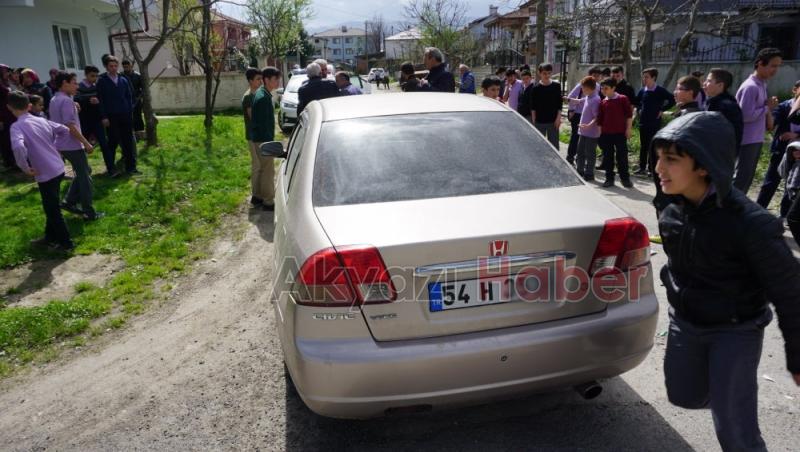 Elektrikli Bisiklet ile Otomobil Çarpıştı