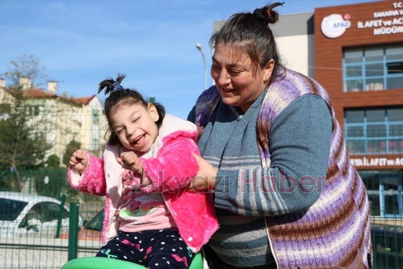 Elif bebek yardım bekliyor 