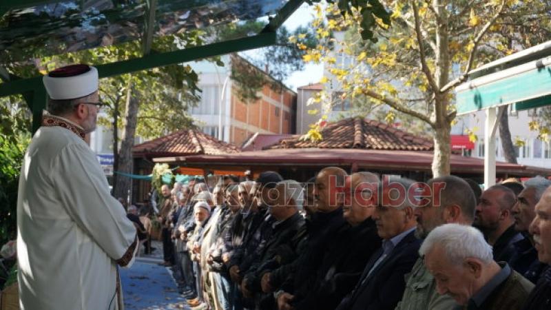 Emekli Deniz Astsubay Erkan Tapan Defnedildi