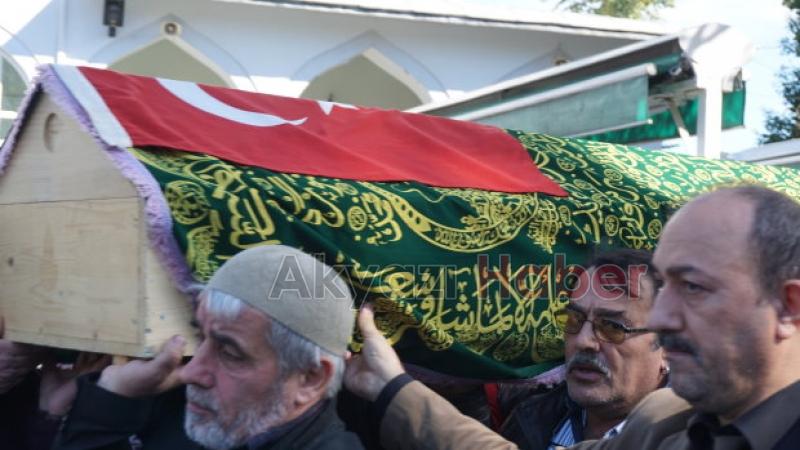 Emekli Deniz Astsubay Erkan Tapan Defnedildi