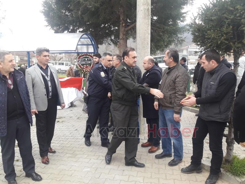 Emekli Emniyet Müdürü Törenle Toprağa Verildi