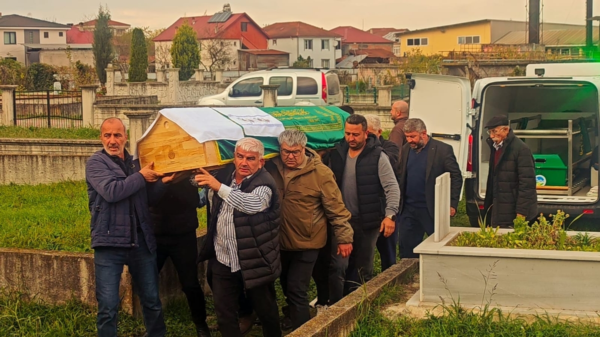 Emekli İmam Adil Keskin Toprağa Verildi