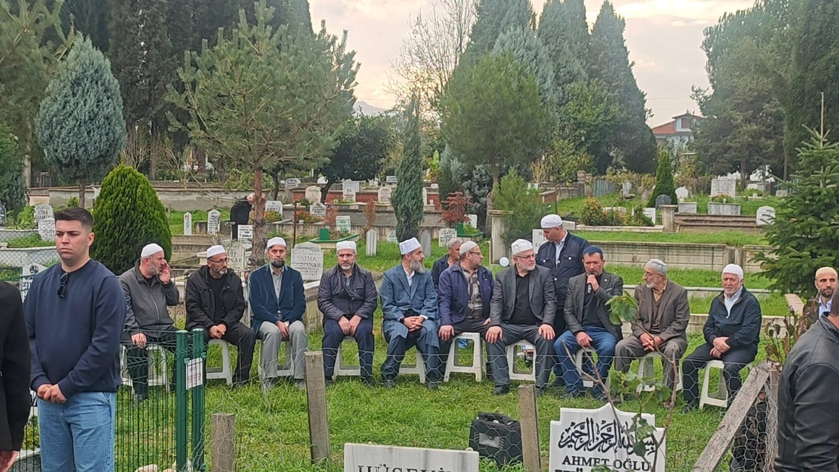 Emekli İmam Adil Keskin Toprağa Verildi