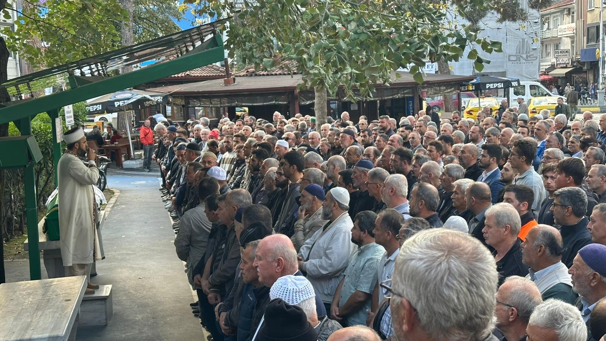 Emekli İtfaiyeci Hasan Saka Defnedildi