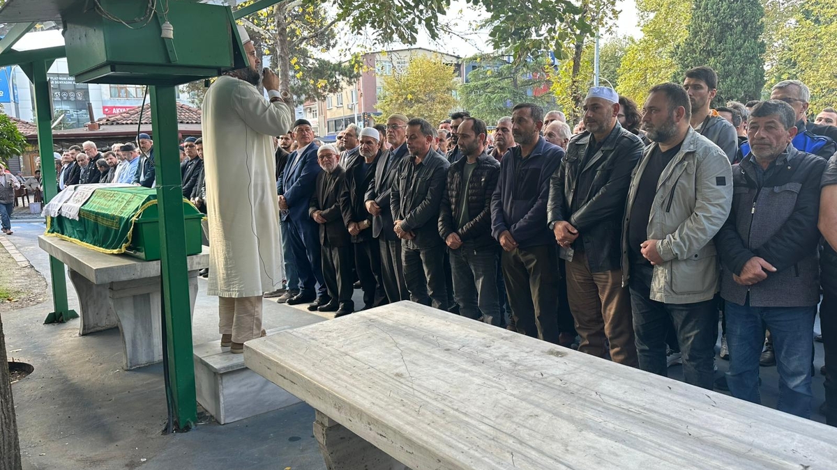 Emekli İtfaiyeci Hasan Saka Defnedildi