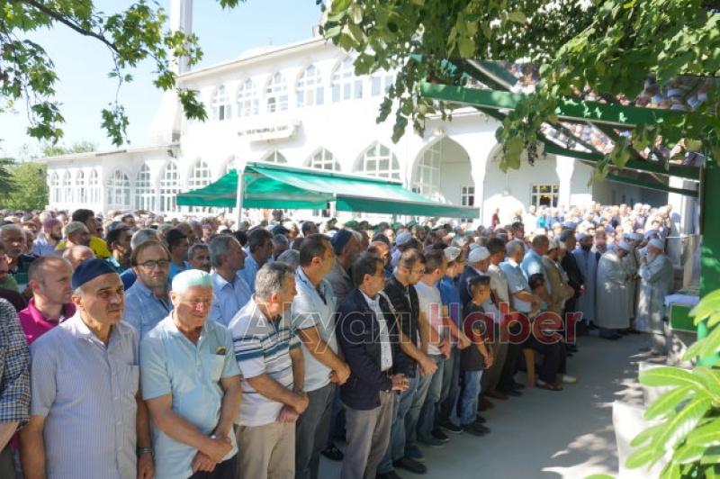 Emekli Mehmet Dindar Hoca Dualarla Defnedildi