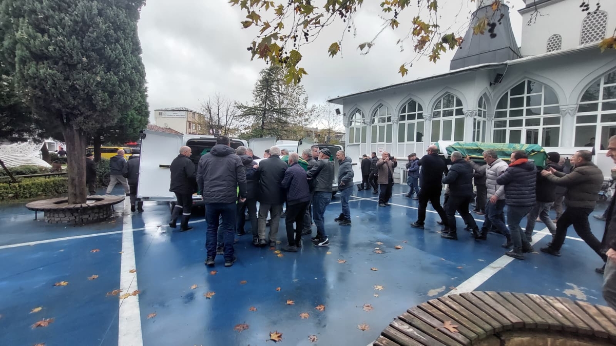 Emine Sarı son yolculuğuna uğurlandı.