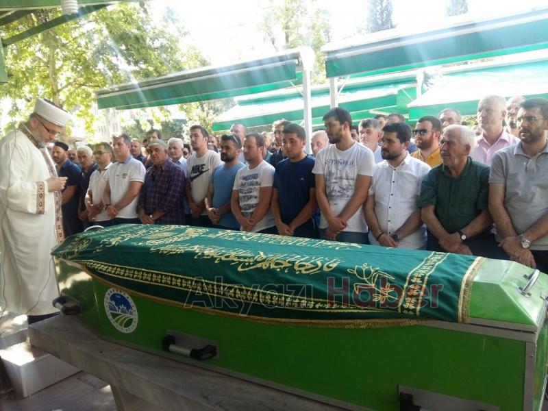 Emine Şen Defnedildi