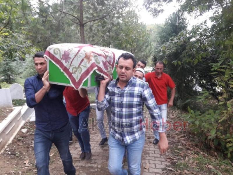 Emine Uluköylü Defnedildi