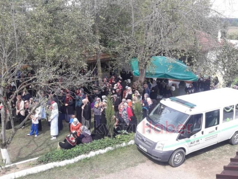 Emine Uluköylü Defnedildi