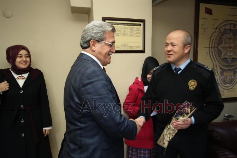 Emniyet Müdürlüğüne Anlamlı Ziyaret