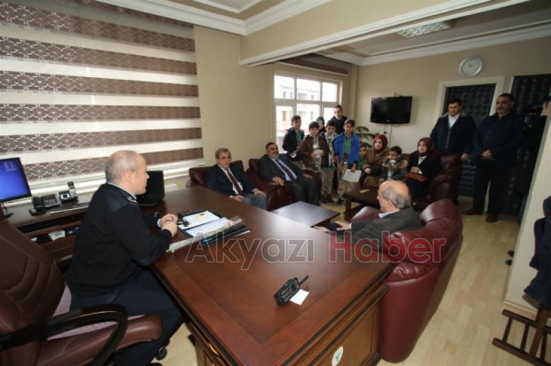 Emniyet Müdürlüğüne Anlamlı Ziyaret