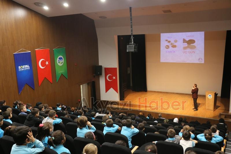 En tatlı müfettişler Akyazı Sosyal Gelişim Merkezinde