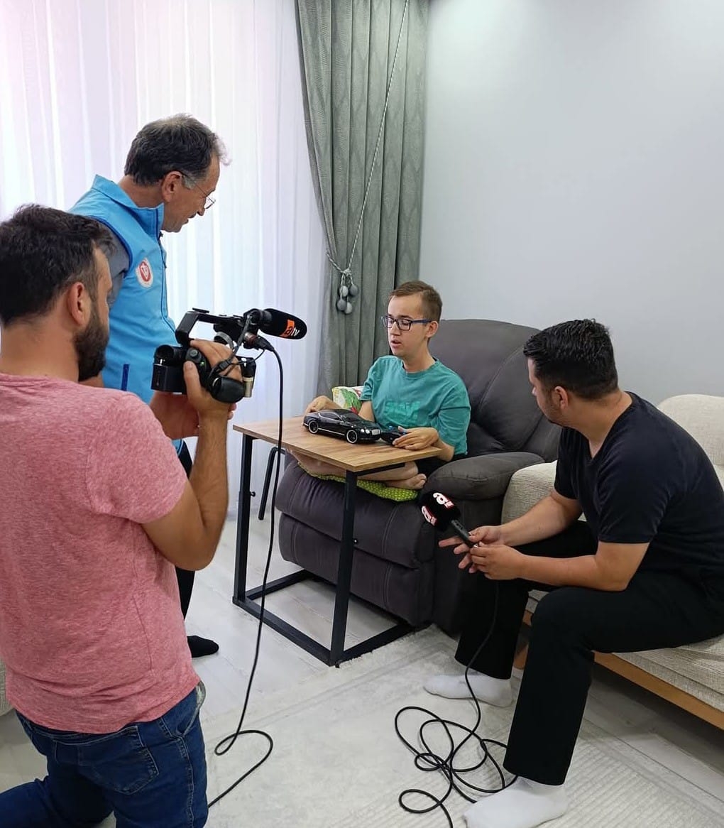 Engelli gençten örnek davranış