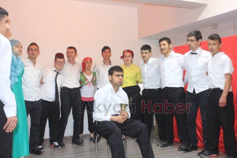 Engelli Öğrencilerden Farkındalık Programı