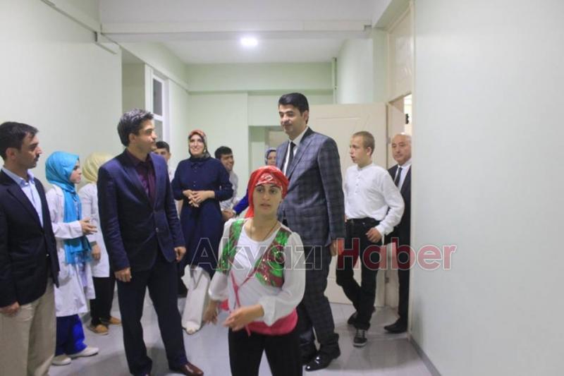 Engelli Öğrencilerden Farkındalık Programı