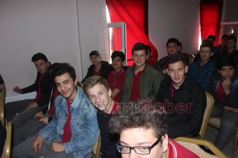 Engelli Öğrencilerden Farkındalık Programı