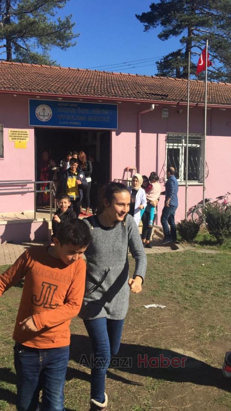   Engelli Öğrencilere Deprem Eğitimi