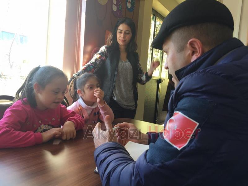   Engelli Öğrencilere Deprem Eğitimi