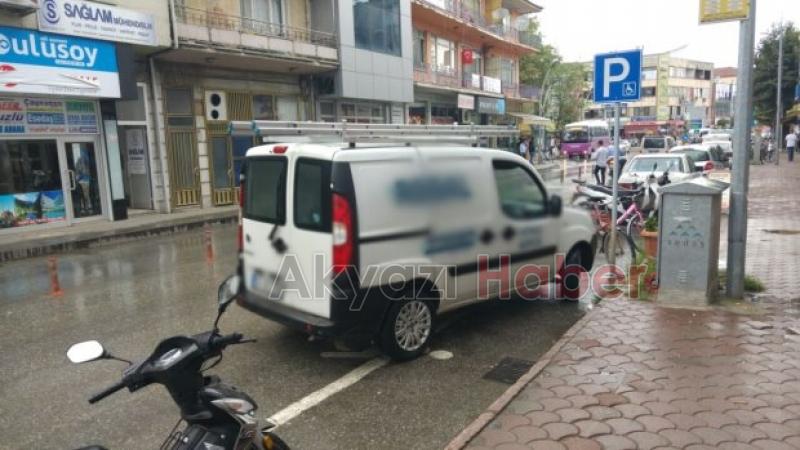 Engelli Park Yerine Park Eden Otomobil Ceza Yedi