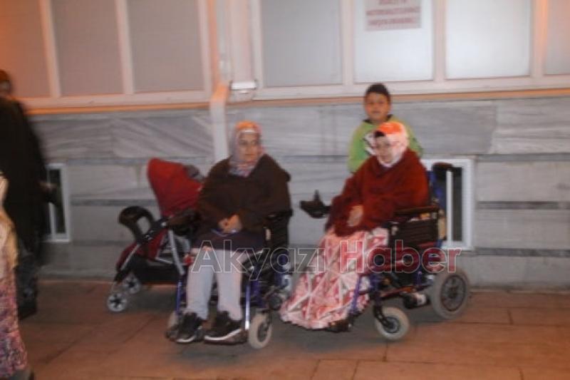 Engelli Vatandaşlar Cami İçerisine Giremedi