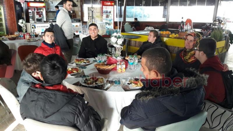 Engelliler Kahvaltıda Buluştu