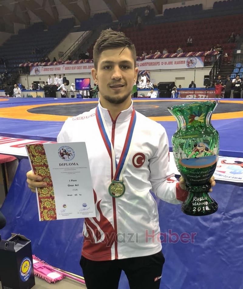  Engellilerin Güreşinde Karapürçekli Onur Dünya Şampiyonu Oldu