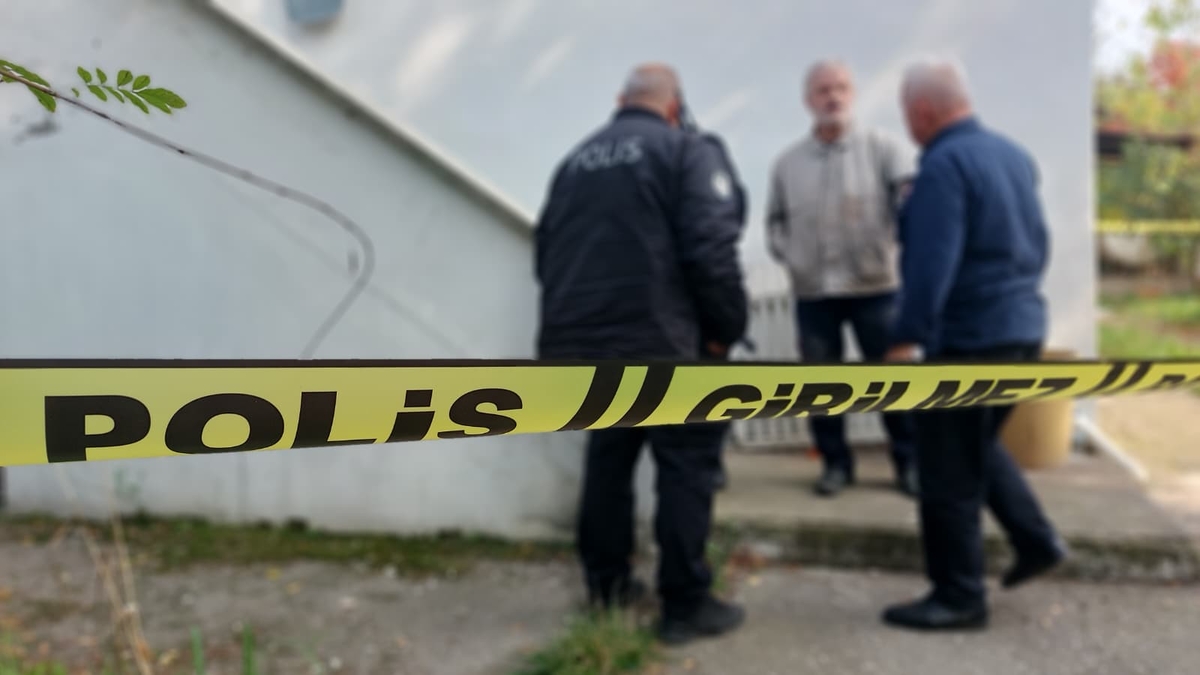 Eniştesi evinde cansız bedenini buldu