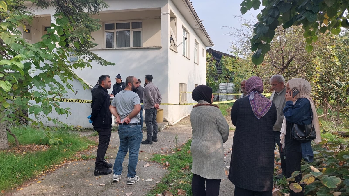 Eniştesi evinde cansız bedenini buldu
