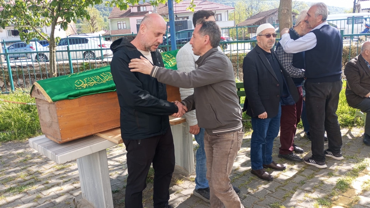 Ercan Aydın Toprağa Verildi