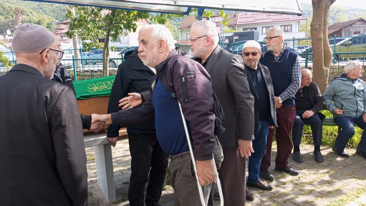 Ercan Aydın Toprağa Verildi