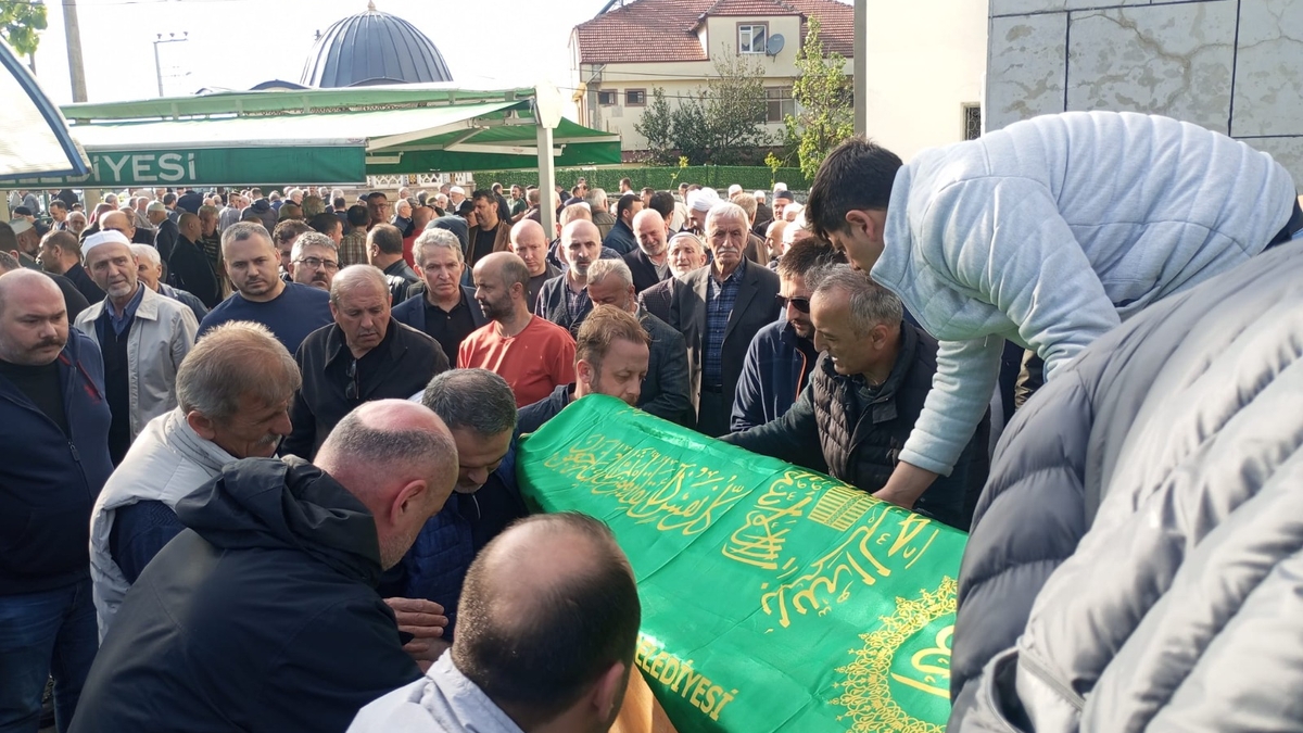 Ercan Aydın Toprağa Verildi