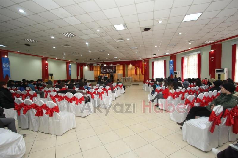 ERDEM UYGAN KONFERANSINA YOĞUN İLGİ