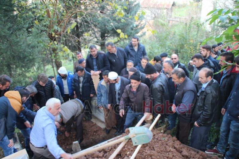 Erdoğan Acar Dualarla Defnedildi