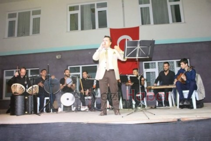 Erdoğdu Mahallesi Gençliği Kutlu Doğum Etkinliği Düzenledi