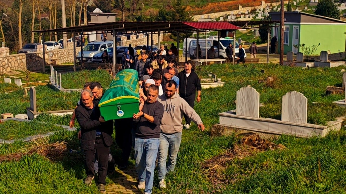 Ergün Uluköylü Toprağa Verildi.