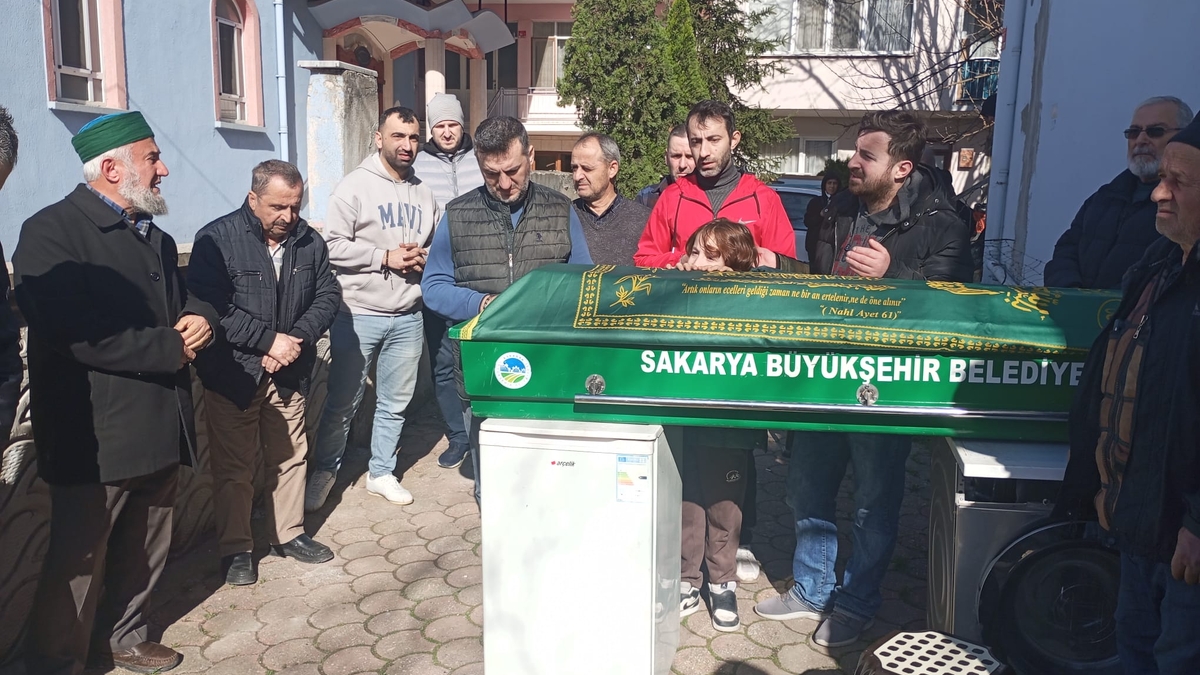 Ergün Uluköylü Toprağa Verildi.