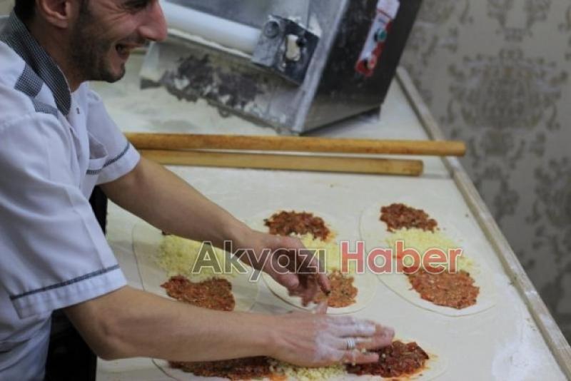 Eroğluları Pide Lahmacun İftarda Sizleri Bekliyor