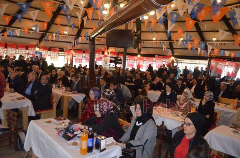 Erol Kaya Akyazı da Toplantı Yaptı