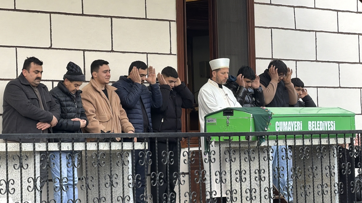 Eşinin öldürdüğü kadın toprağa verildi