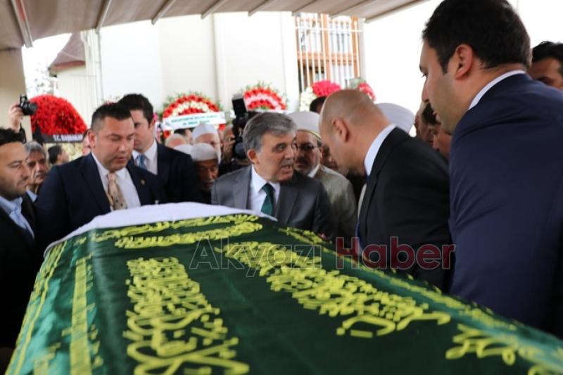 Eski bakan Cevat Ayhan toprağa verildi